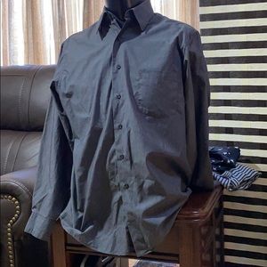 Van Heusen Fitted Dress Shirt
